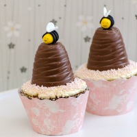 Chocolate Beehive Cupcakes